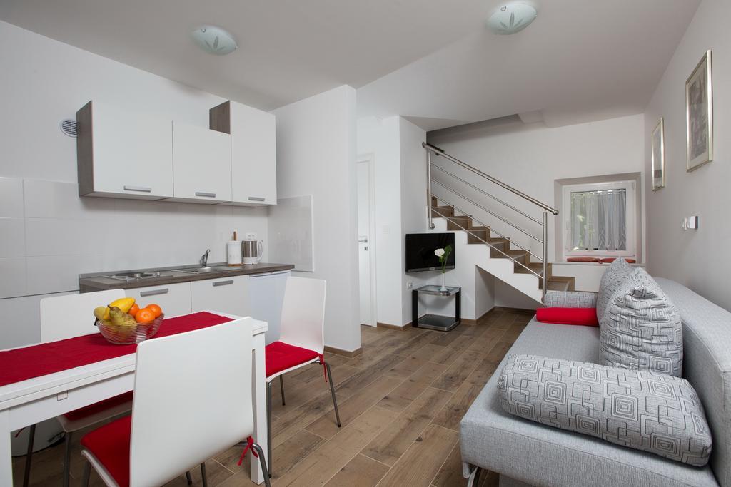 Apartmani Ve-Ro Opatija Bagian luar foto